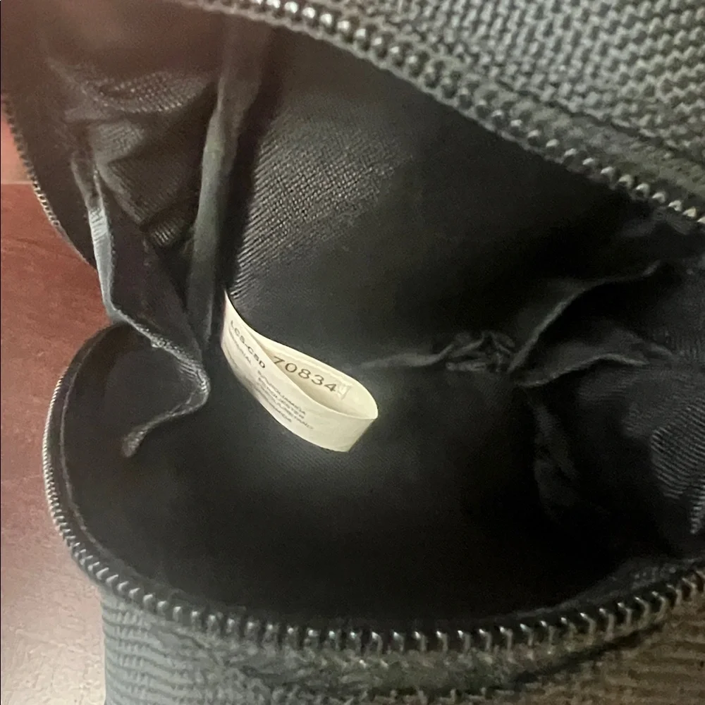 Sony Cyber Shot Black Nylon/Poly Camera Bag w/strap